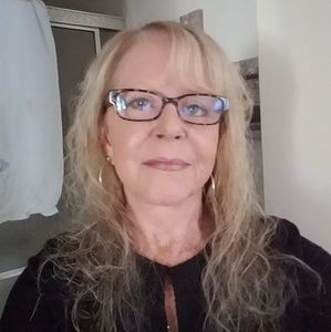 Meet your Posher, Lynn